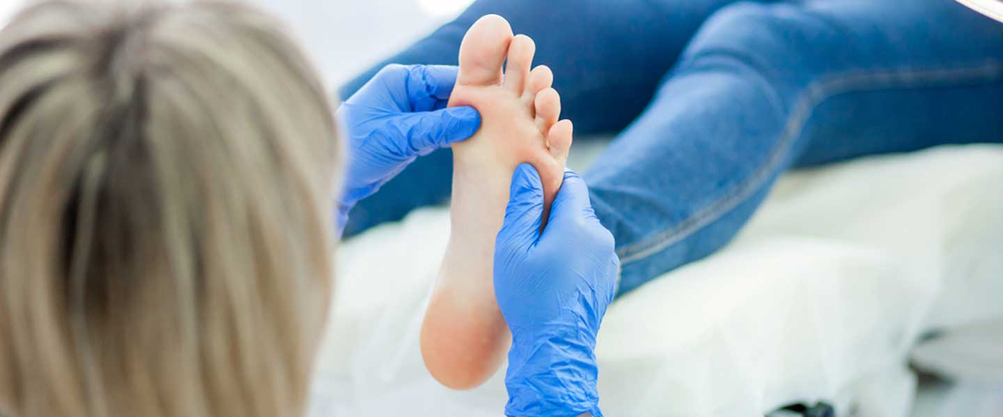 What Causes Foot Fungus? What is Good for Foot Fungus and What are the Treatments?